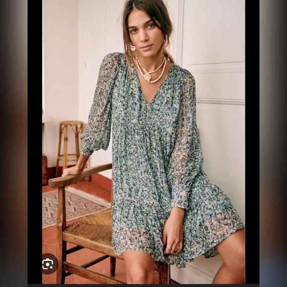 Sézane Aurena Dress in Garden
Blue Size 36 FR US 4 Sold Out - Picture 2 of 6